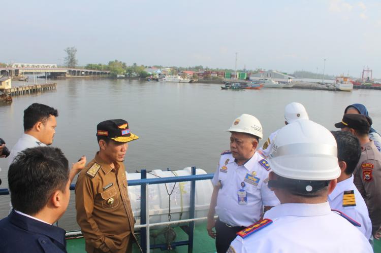 Jalur Distribusi ke Pulau Enggano Kembali Normal